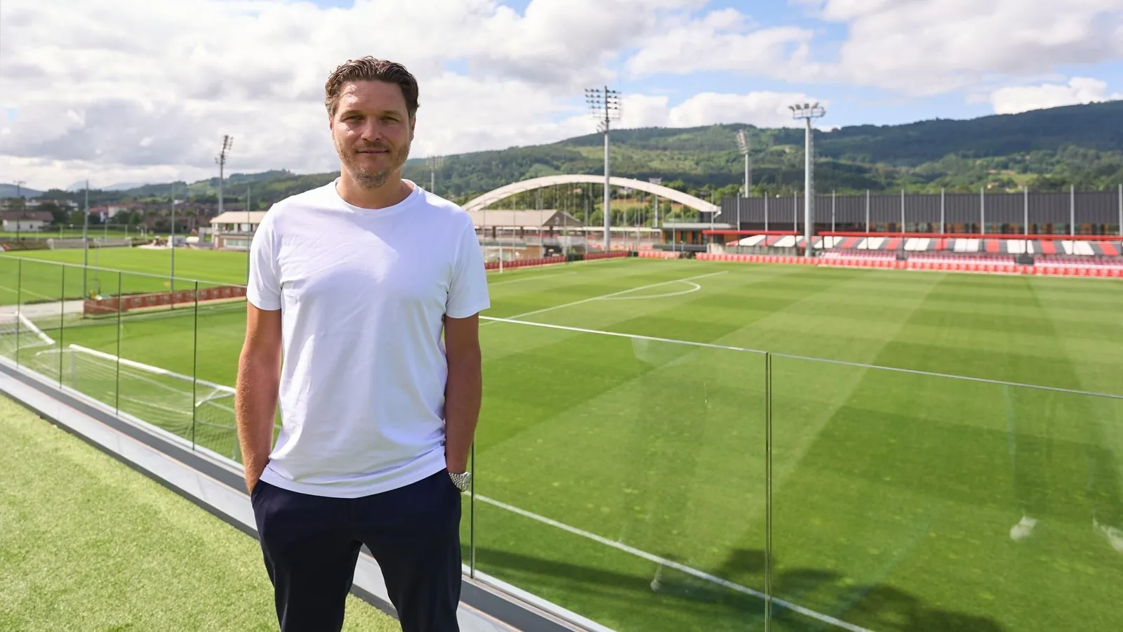 Djaló y Robert Navarro impulsan al Athletic en el debut de Terzic