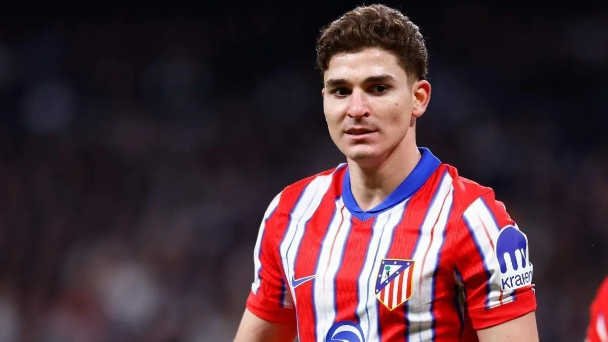 El Atlético de Madrid no acepta ofertas por Julián Álvarez, quien expresa su malestar