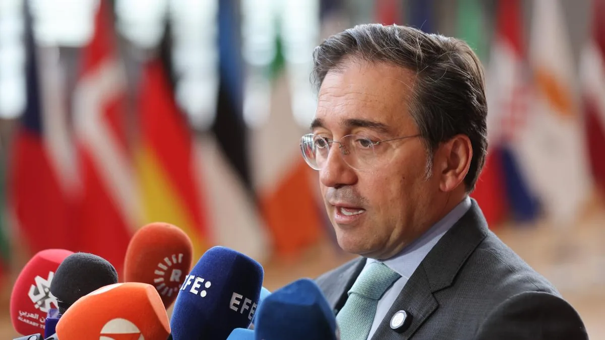 Bruselas: Albares pide a Feijóo que desautorice a Rajoy tras comentarios sobre selección francesa