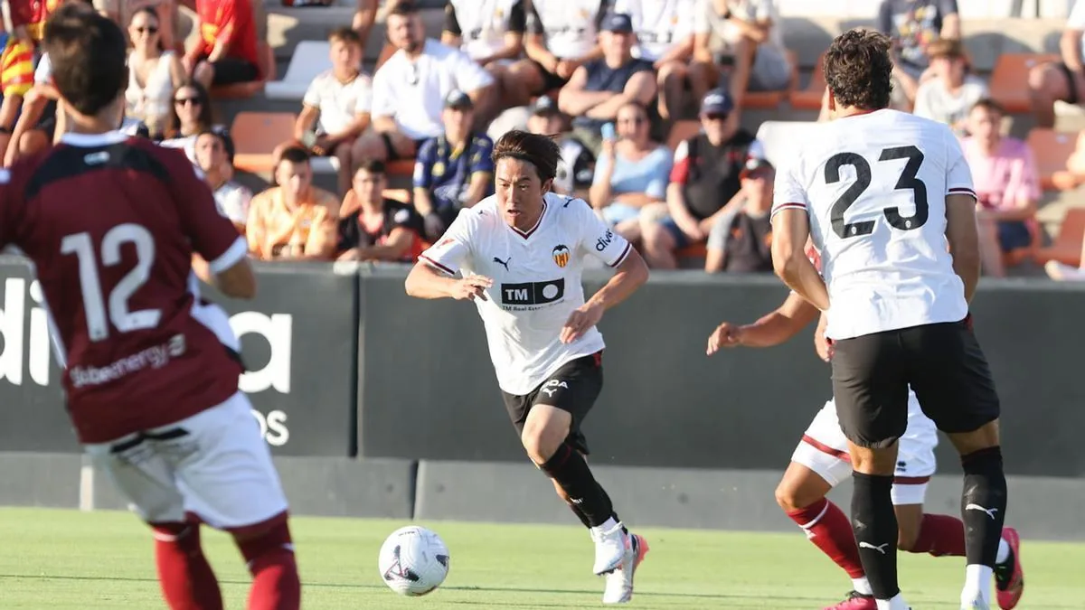 Valencia CF cae ante el CD Castellón en partido de pretemporada