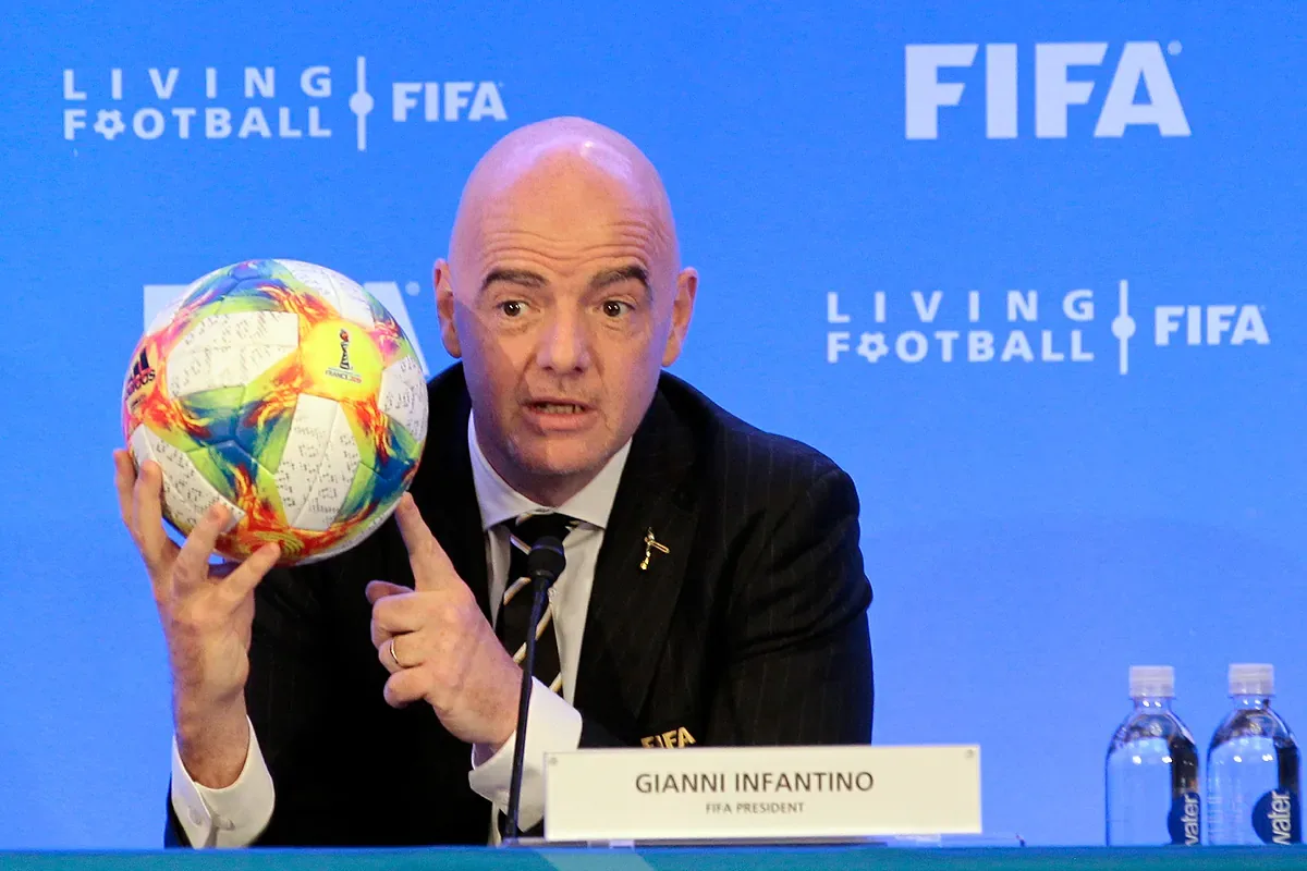 Posible moción de confianza en la FIFA