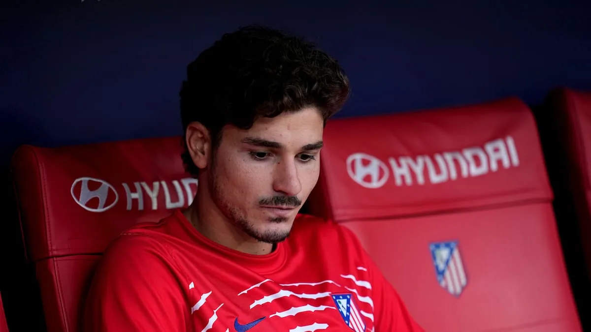 Julián Álvarez se mantiene en el Atlético a pesar de los pitos del Metropolitano